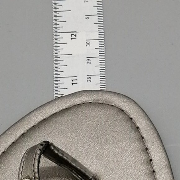 Lane Bryant Womens Embellished Slip On Thong Sandals Silver Gems Flat Heel 10W - Picture 6 of 10